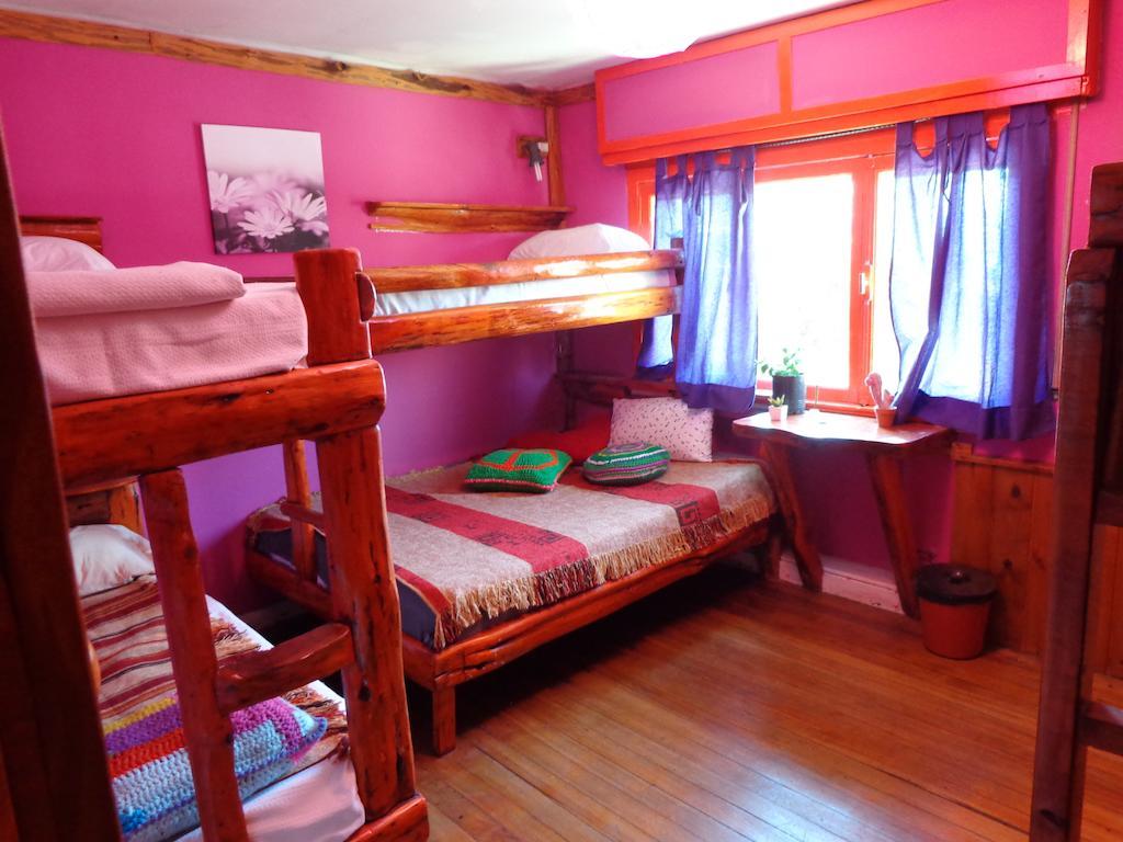סן קרלוס דה ברילוצ'ה Wood House Hostel חדר תמונה